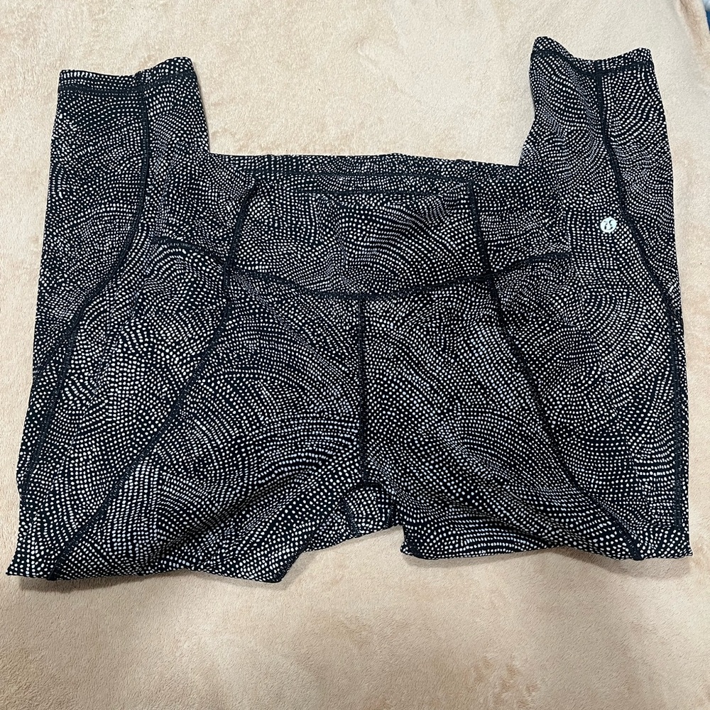 Lululemon Cropped Leggings